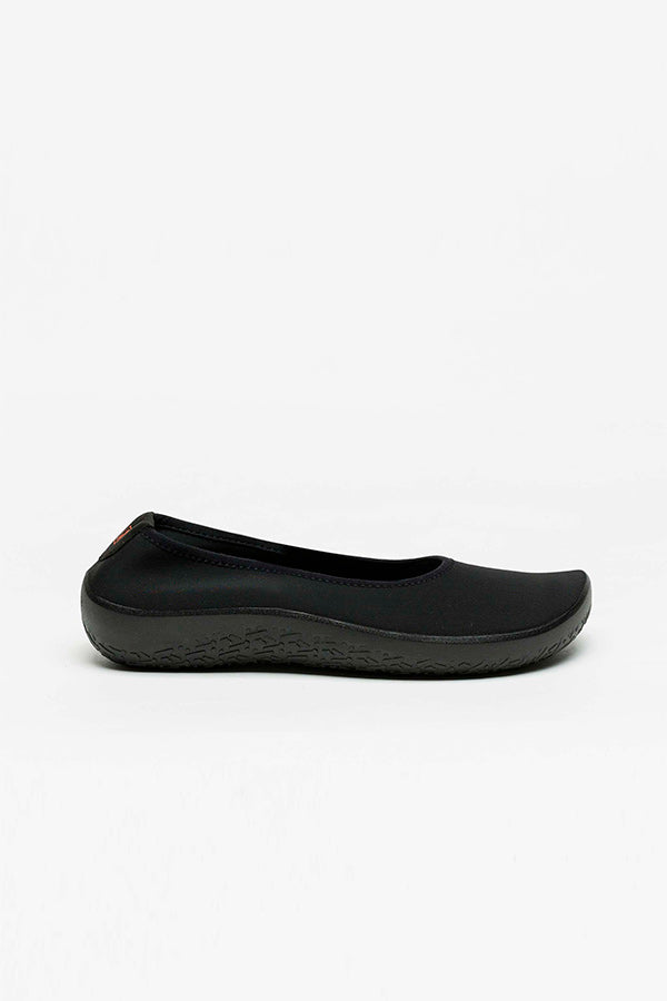 Acari_black_Arcopedico