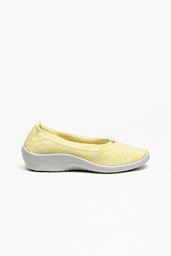 Cabrera_yellow_pinkbeach