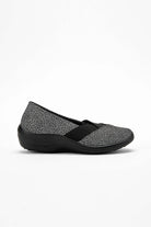 Acadia_black_seashell